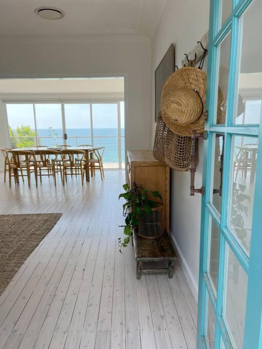 Seashack Uninterrupted And Spectacular Ocean View Pet Friendly Holiday home *